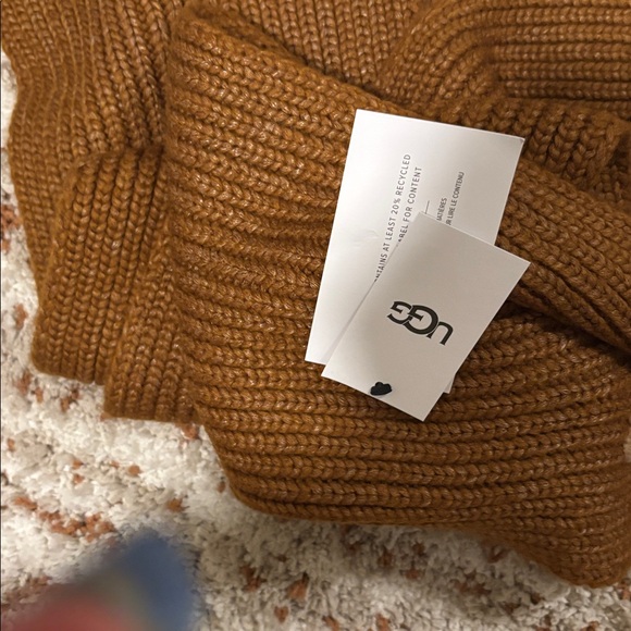 UGG - Picture 7 of 7